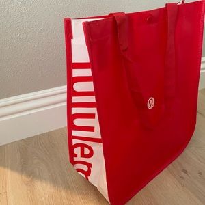 LARGE LULULEMON SHOPPING BAG